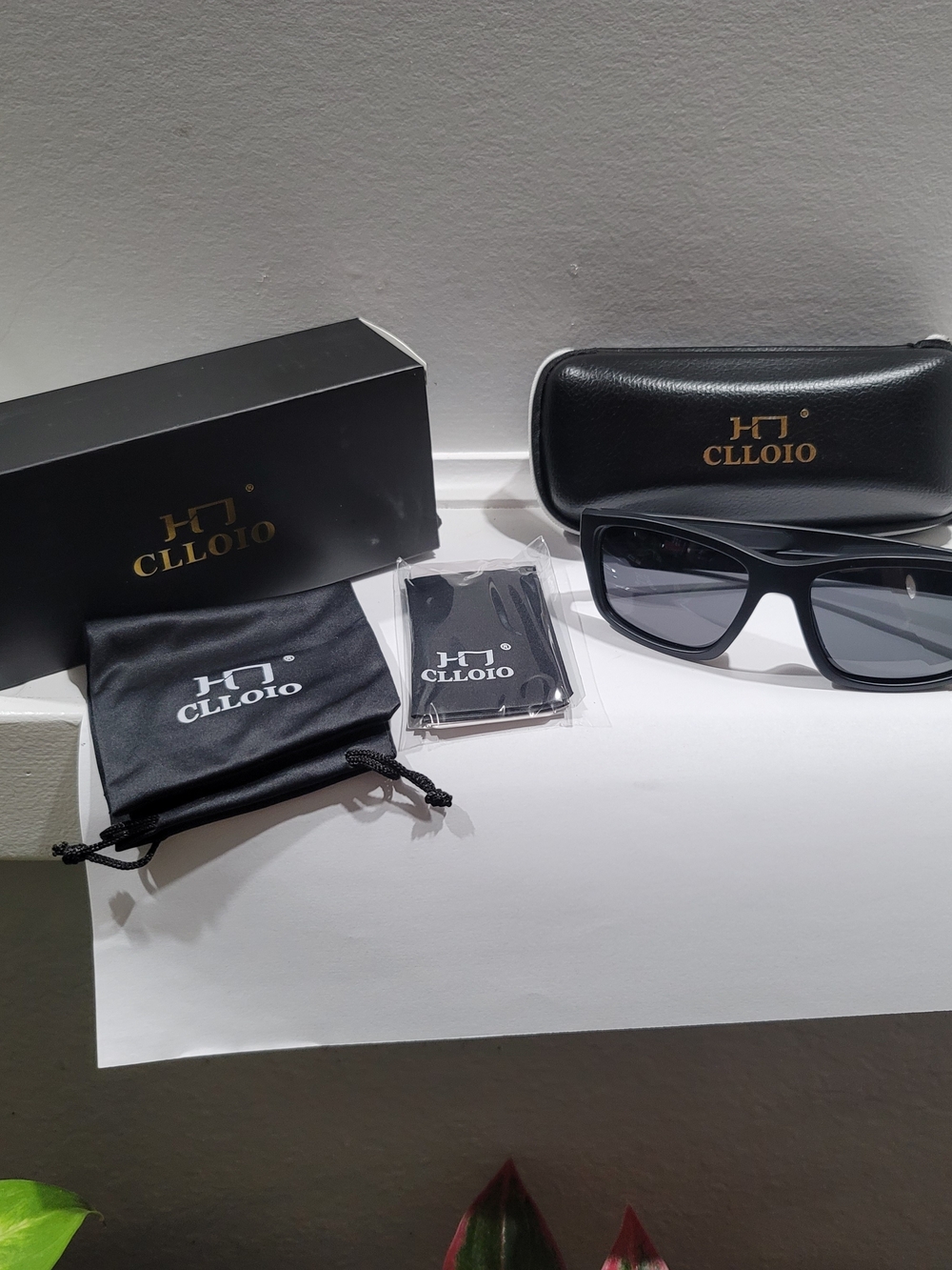 Clloio Polarized Lightweight Men's Sunglasses Black NIB